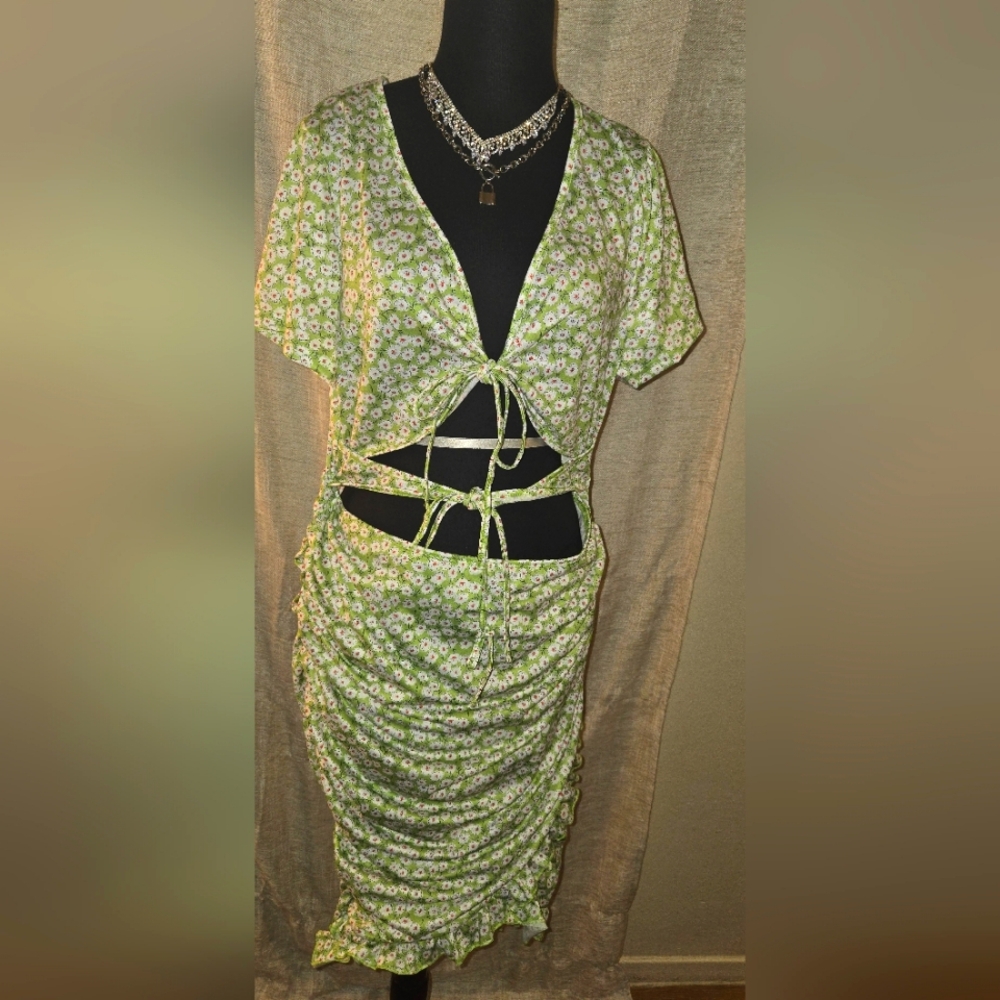 ❤️New Floral Green Skirt Set